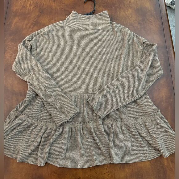 Mystree High Neck Tiered Ruffle Bottom Sweater Size L - Picture 1 of 11